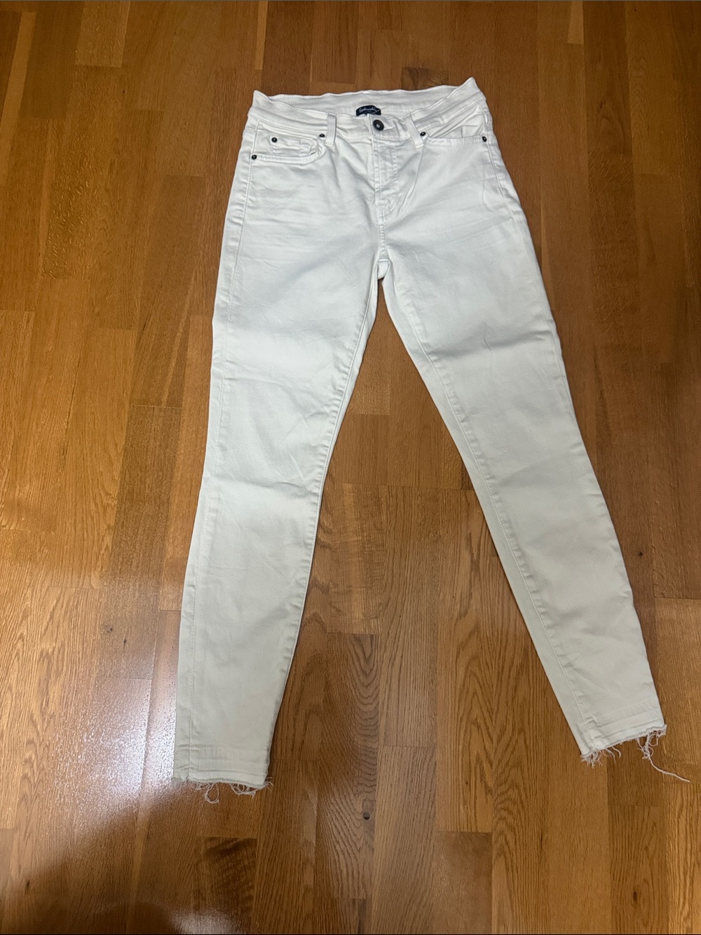 Women’s White Skinny Jeans